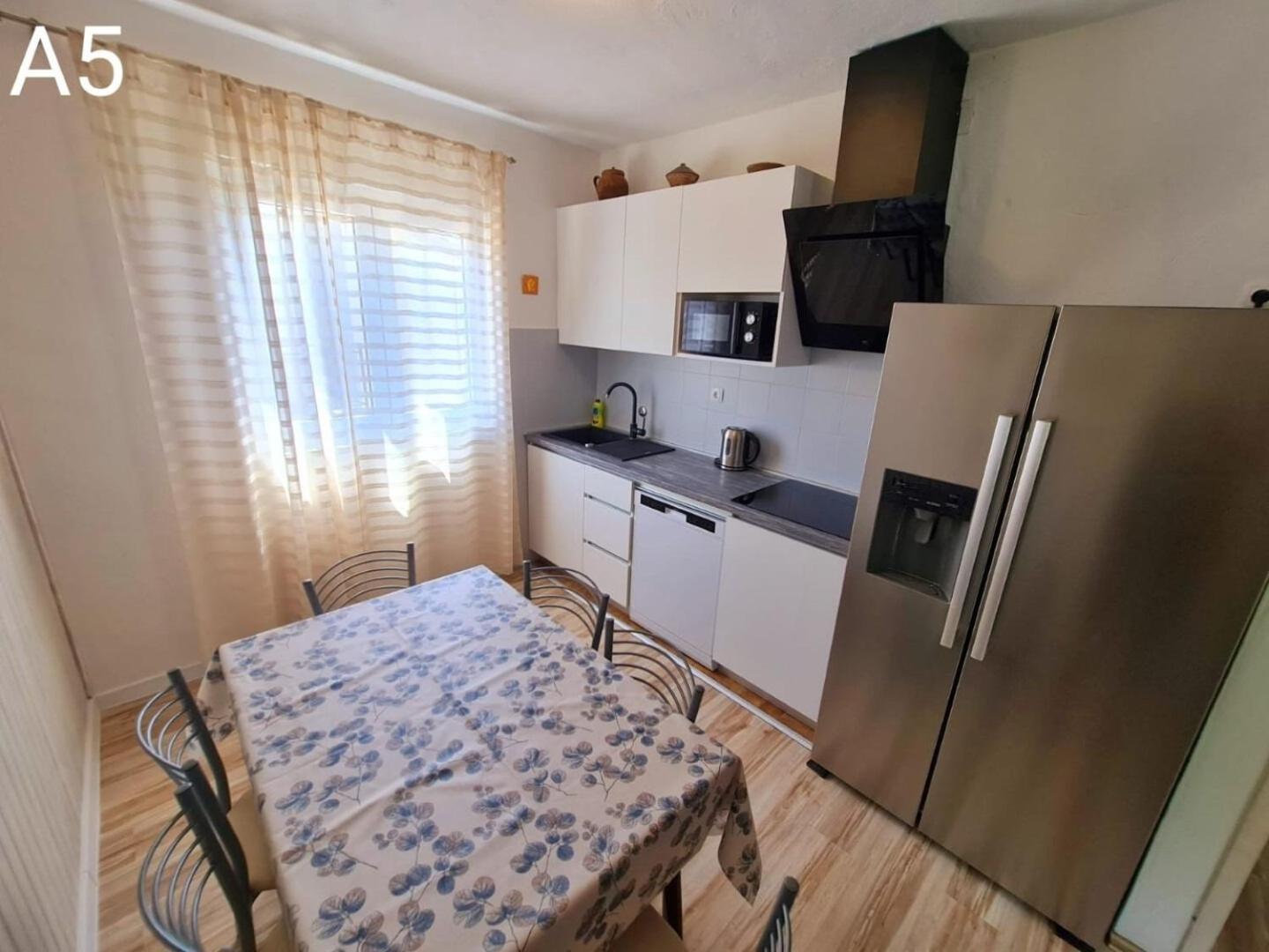 Apartments More Živogošće Екстериор снимка