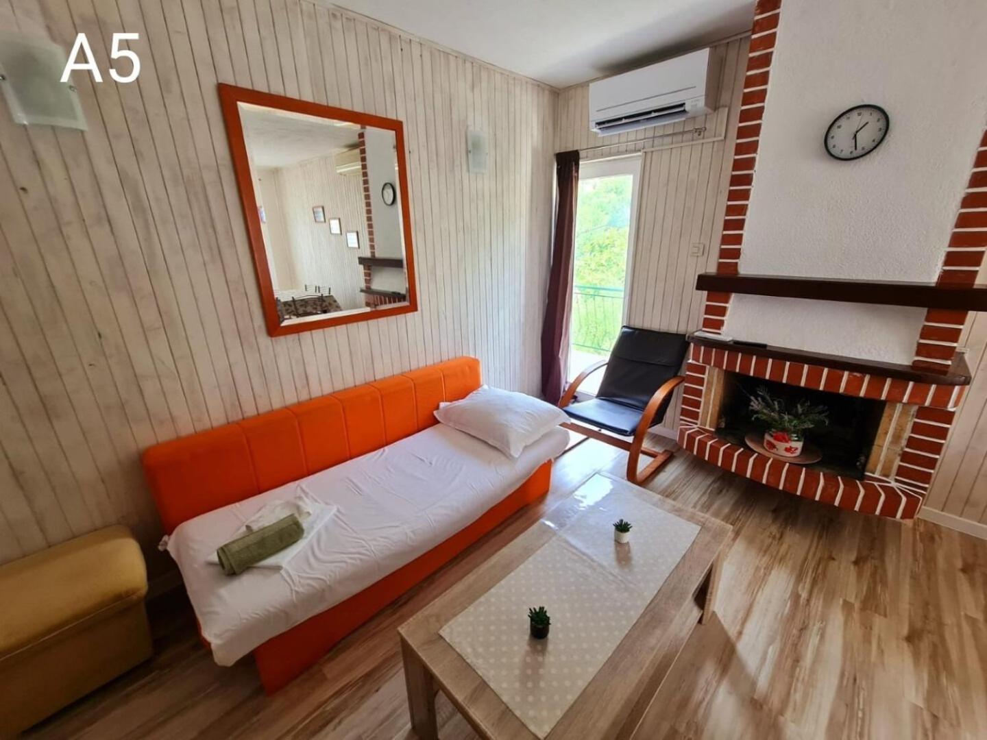 Apartments More Živogošće Екстериор снимка